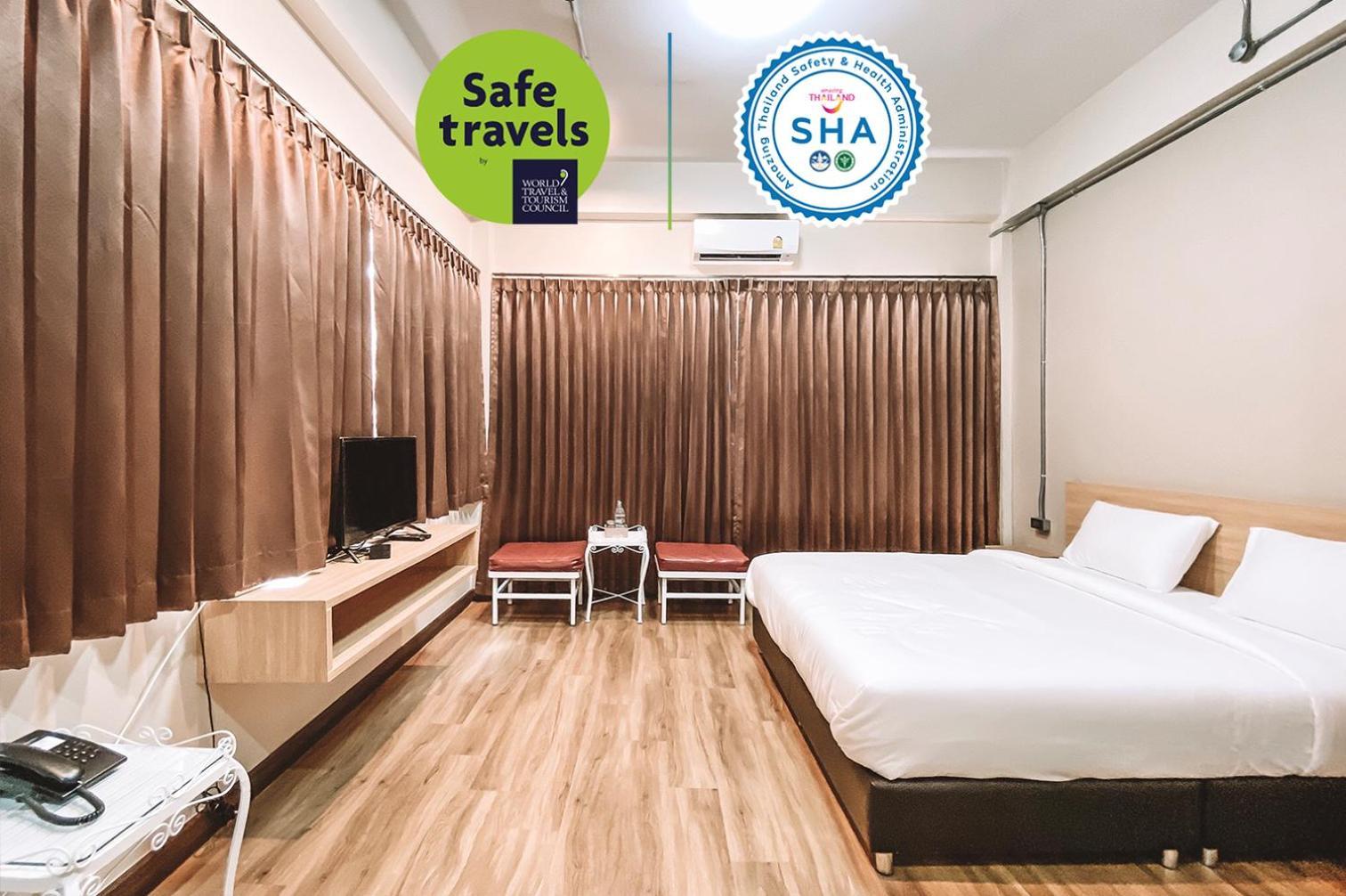 Grand Hotel Buriram Zimmer foto