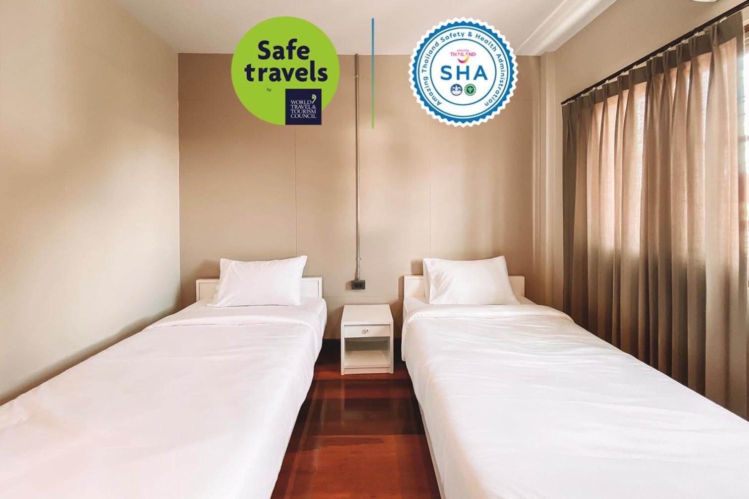 Grand Hotel Buriram Zimmer foto